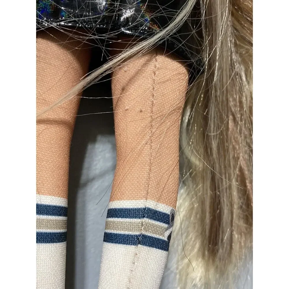 Na! Na! Na! Surprise 11” Doll Blonde Hair‎ Blue Eyes